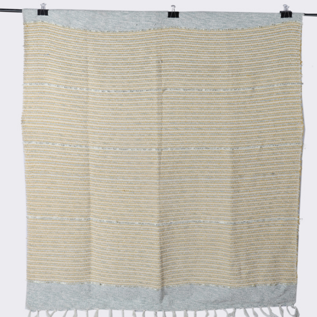 FANCY WOOLEN THROW FOR DECOR HOME